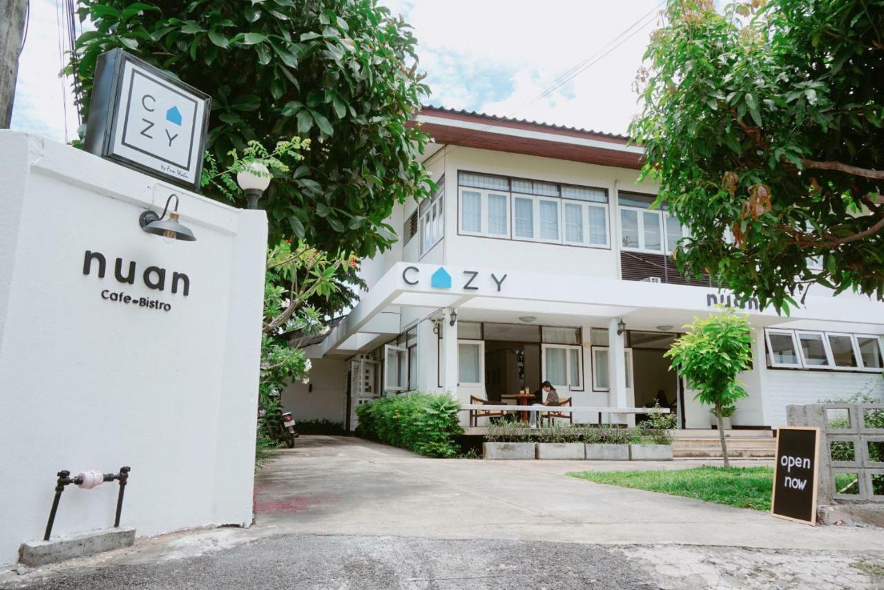 Cozy By Funwahn Bed & Breakfast Чиангмай Екстериор снимка