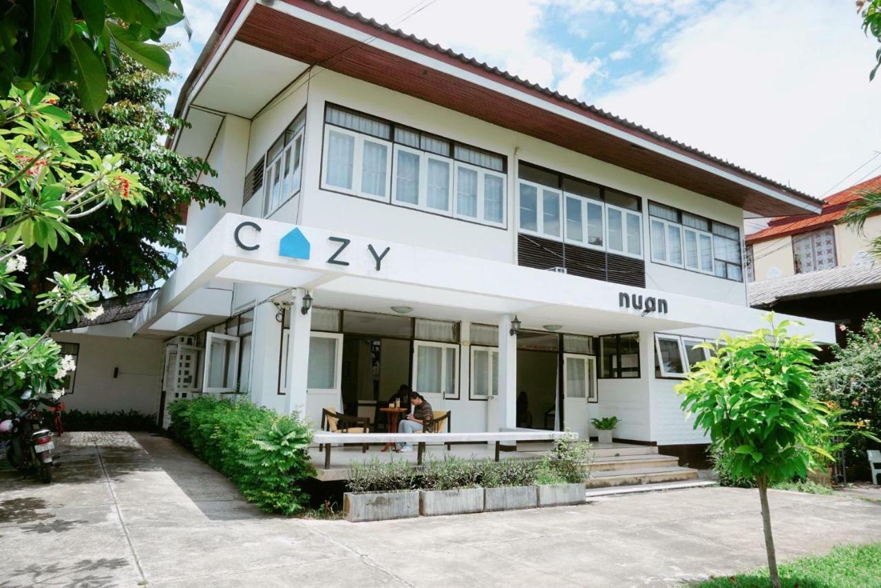 Cozy By Funwahn Bed & Breakfast Чиангмай Екстериор снимка