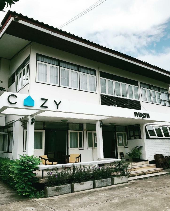 Cozy By Funwahn Bed & Breakfast Чиангмай Екстериор снимка