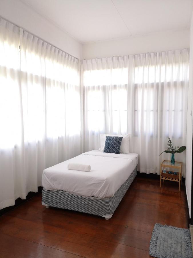 Cozy By Funwahn Bed & Breakfast Чиангмай Екстериор снимка